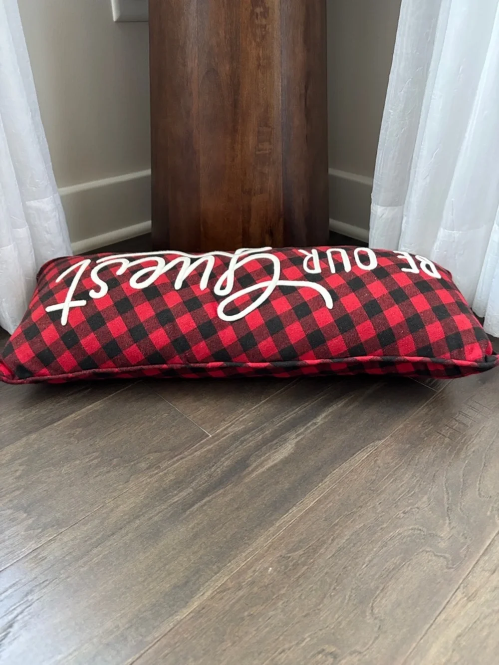 Merry Christmas Embroidered script,MERRY print, buffalo plaid trim,rectangle